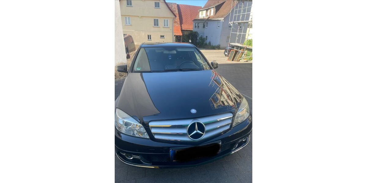 Mercedes-Benz 200 181.000 km 9.500 &euro; Möglingen 71696