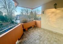 Großzügige und gut geschnittene 4-Zimmer-Wohnung mit 2 Balkonen