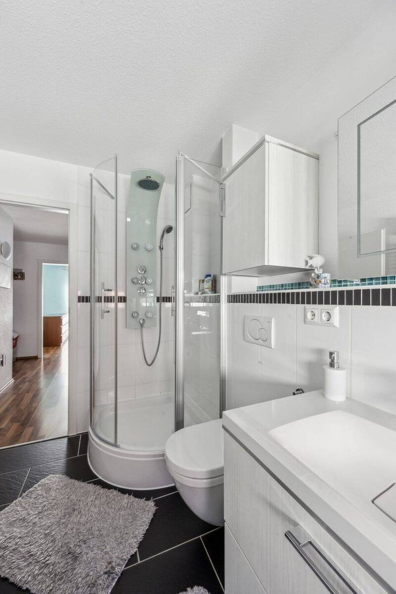 Modern und gepflegt: Reihenhaus für die ganze Familie 5 zimmer