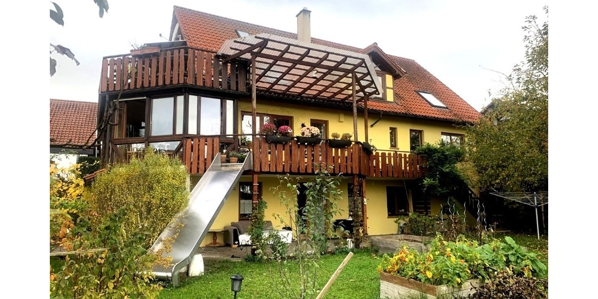 Großzügiges Einfamilienhaus mit Einliegerwohnung 15.5 zimmer