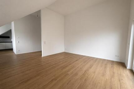 Wohnung Ludwigsburg Hoheneck - 3.5 Zimmer, 90 m&sup2;, 1.350&euro; | Angebot:26234674