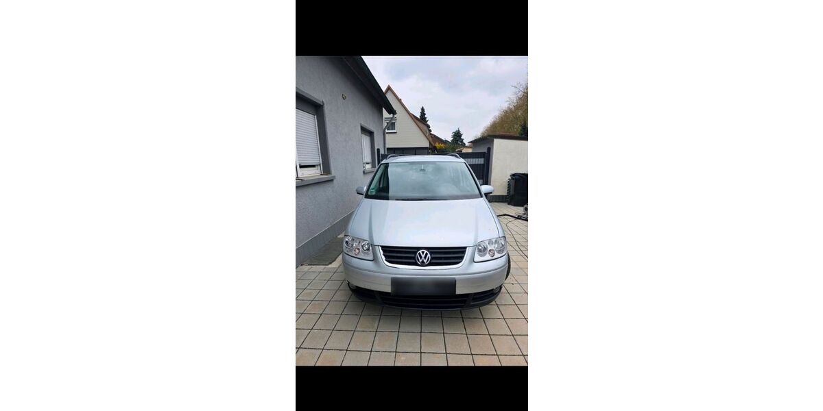 VW Touran 224.282 km 2.700 &euro; Heilbronn 74080