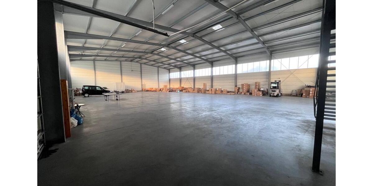 Lagerfläche bis 1000 m² in Öhringen – Nähe A6 zimmer
