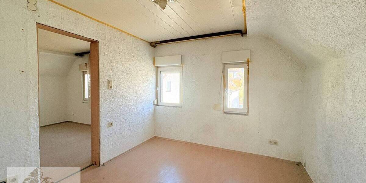 Doppelhaushälfte Heilbronn / Böckingen Böckingen - 4 Zimmer, 95 m&sup2;, 220.000&euro; | Angebot:26159817