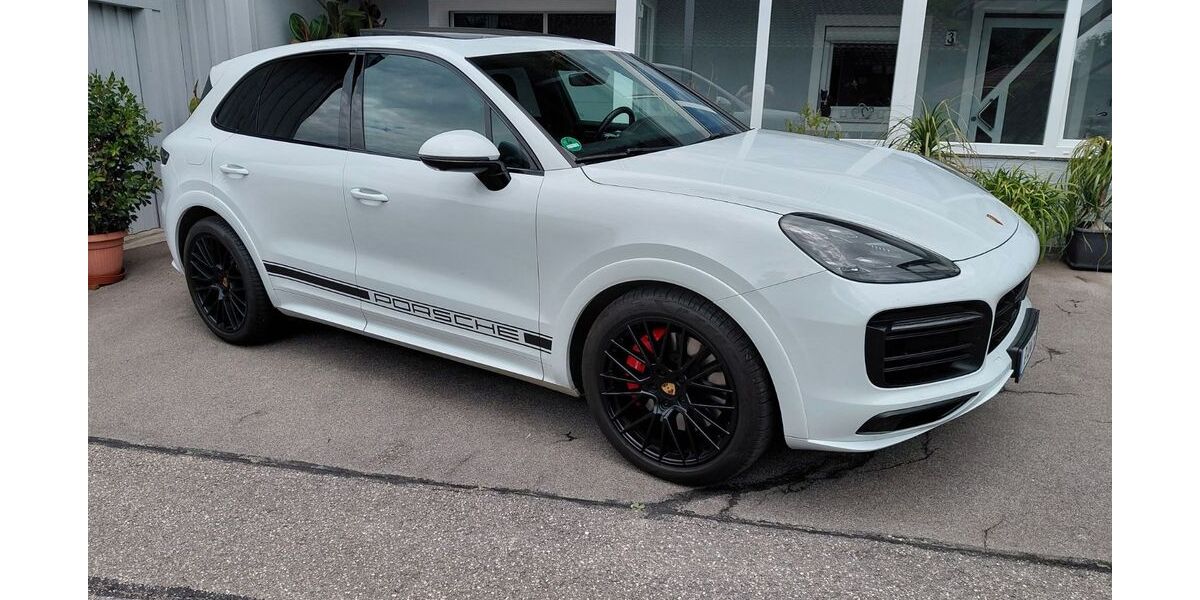 Porsche Cayenne 97.500 km 64.890 &euro; Pleidelsheim 74385