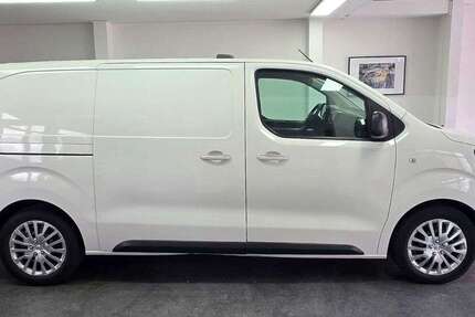 Opel Vivaro 150.000 km 11.900 &euro; Asperg 71679