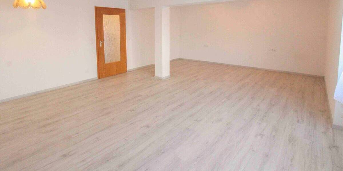 Einfamilienhaus Bietigheim-Bissingen Bissingen - 7 Zimmer, 260 m&sup2;, 749.000&euro; | Angebot:26157550