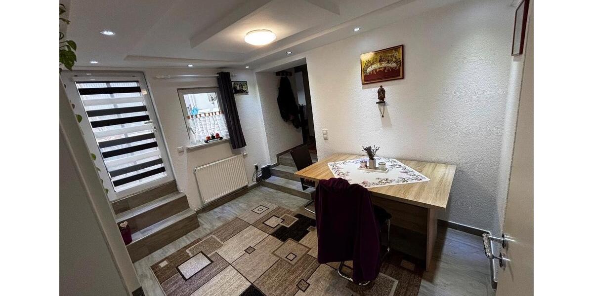Etagenwohnung Pfaffenhofen - 3 Zimmer, 85 m&sup2;, 950&euro; | Angebot:24783919