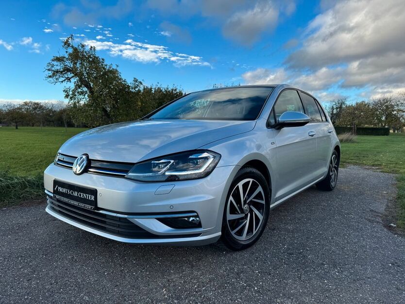 VW Golf 44.100 km 16.490 € Sachsenheim 74343
