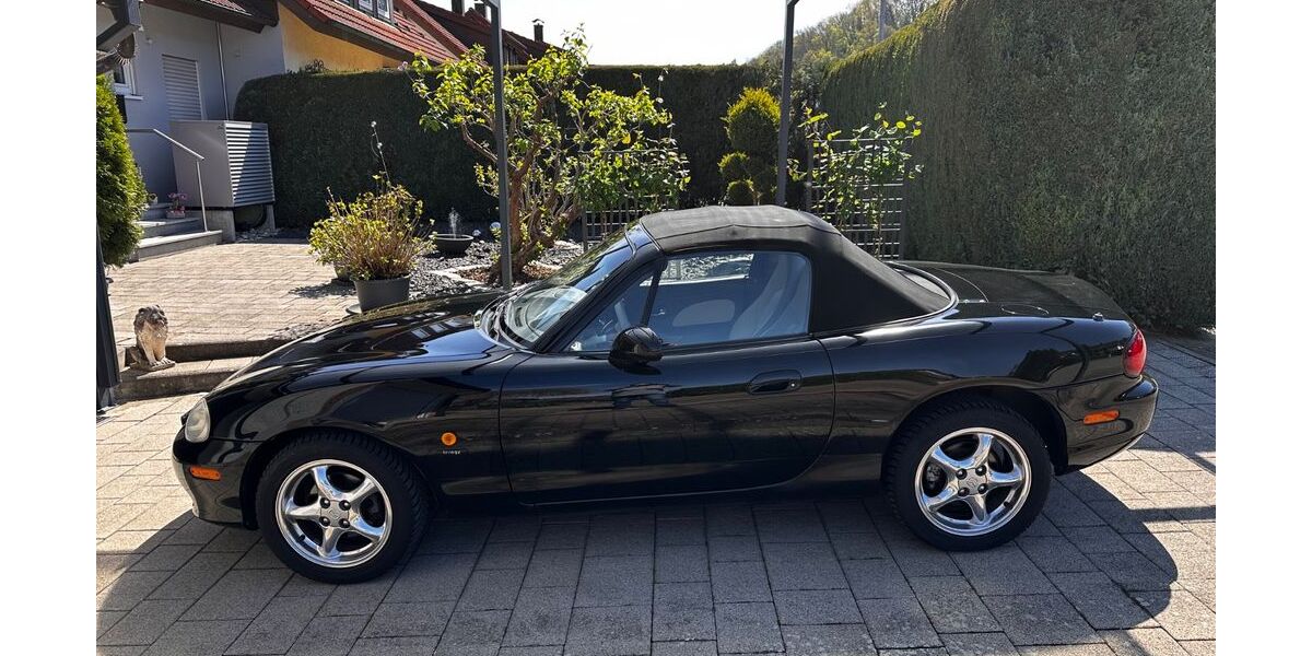 Mazda MX-5 166.577 km 8.999 &euro; Bad Rappenau 74906
