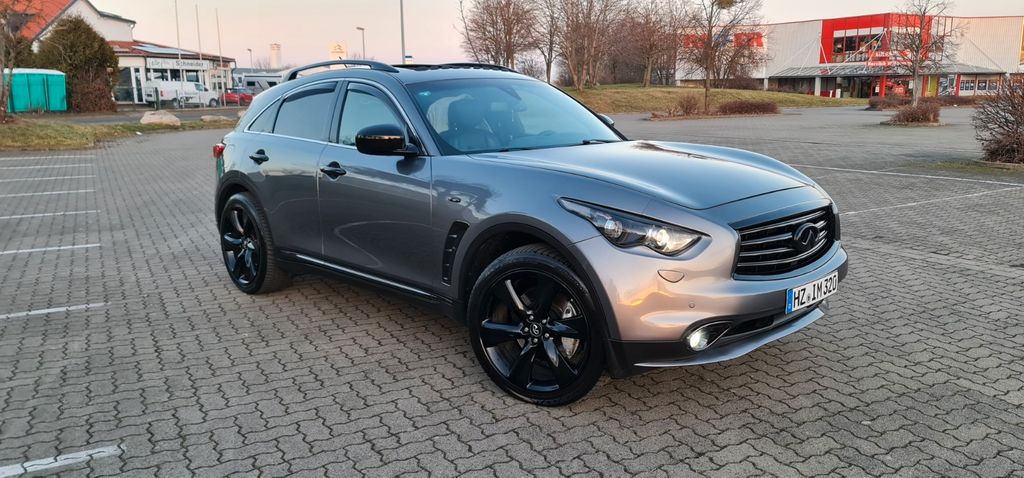 INFINITI QX70 200.300 km 15.500 &euro; Öhringen 74613