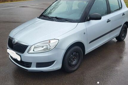 Skoda Fabia 125.700 km 4.900 &euro; Elztal-Muckental 74834