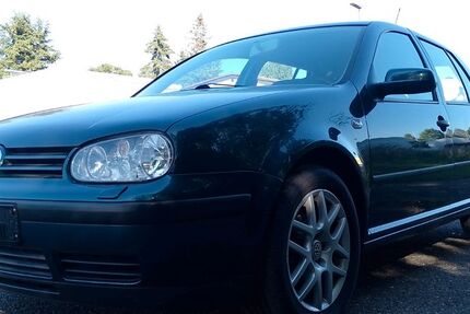 VW Golf 146.000 km 2.250 € Ludwigsburg 71642