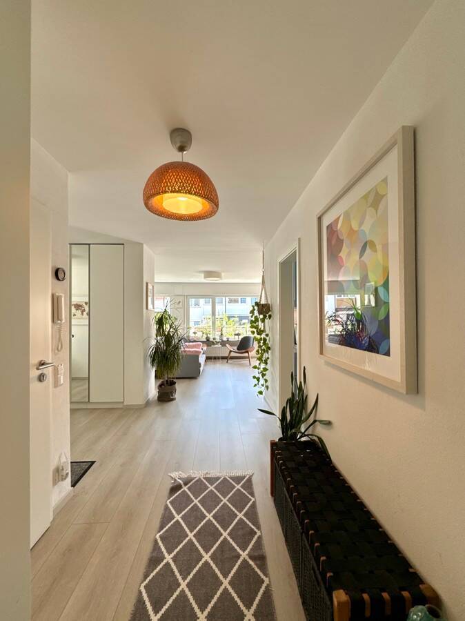 Sonnige 4,5-Zimmer-Wohnung in Freiberg am Neckar 4 zimmer