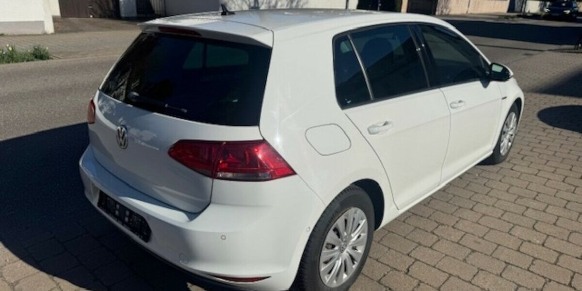 VW Golf VII 1.6 TDI Cup BMT 160.000 km 8.490 &euro; Neckarsulm 74172