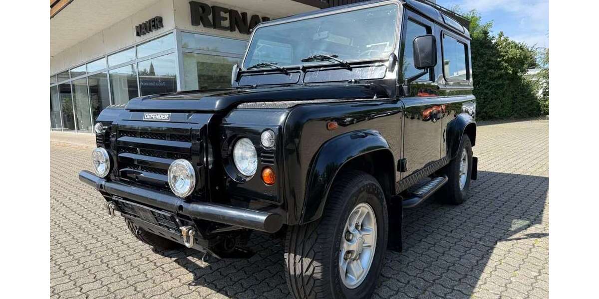 Land Rover Defender 138.650 km 33.950 € Beilstein 71717
