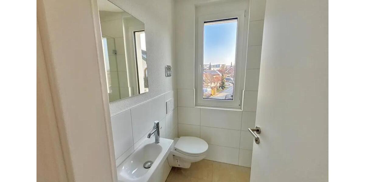 Einfamilienhaus Neuenstadt am Kocher - 4.5 Zimmer, 163 m&sup2;, 2.390&euro; | Angebot:26343857