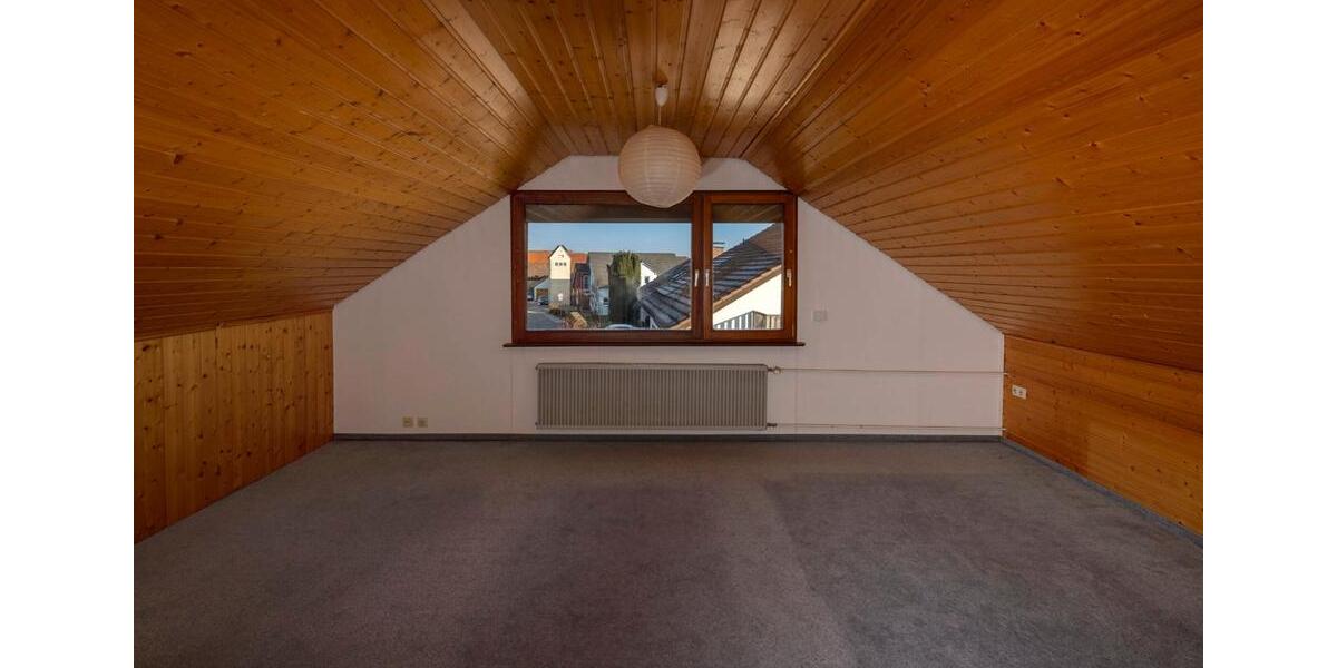 Einfamilienhaus Gundelsheim - 8 Zimmer, 260 m&sup2;, 585.000&euro; | Angebot:26305188