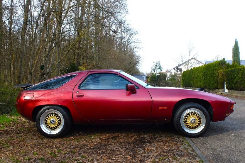Porsche 928 91.984 km 21.555 € Bad Friedrichshall 74177
