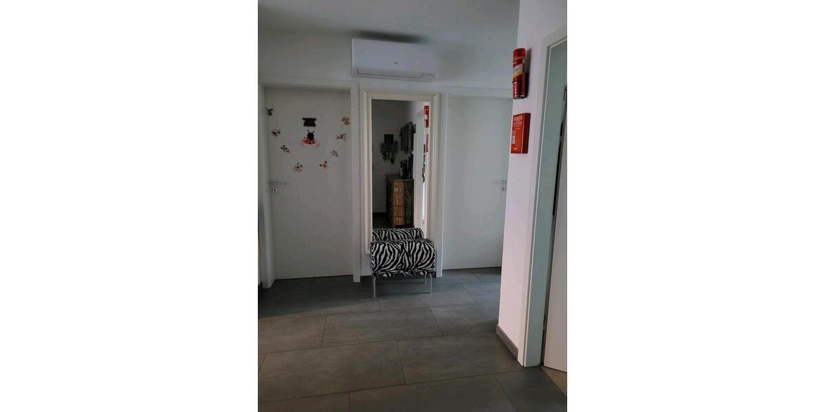 Schöne 3,5 Zimmer Wohnung mit Garten in Freiberg a.N. 3 zimmer