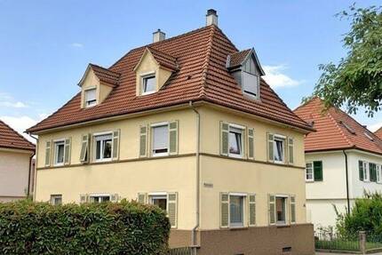 Gepflegtes 3-Familienhaus mit herrlichem Garten in bevorzugter Lage 8 zimmer