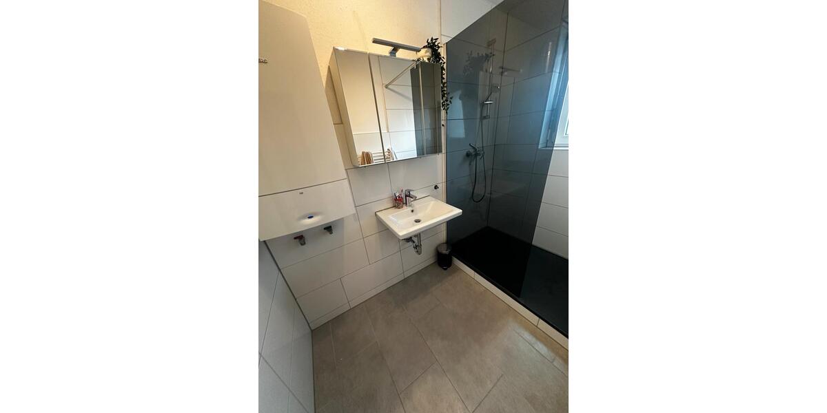 Etagenwohnung Ludwigsburg - 3 Zimmer, 85 m&sup2;, 1.200&euro; | Angebot:25216209