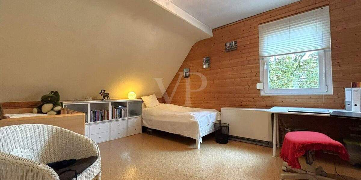 Sanierungsbedürftiges Einfamilienhaus in Neckarweihingen 6 zimmer