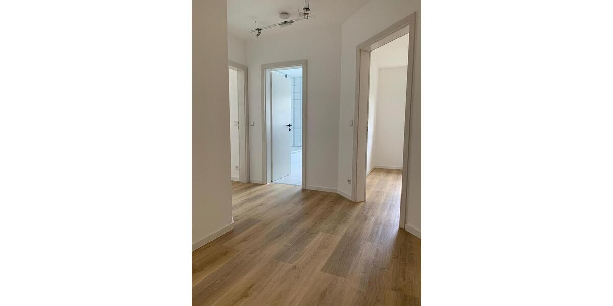 Dachgeschoßwohnung Heilbronn Frankenbach - 3 Zimmer, 80 m&sup2;, 950&euro; | Angebot:25995952