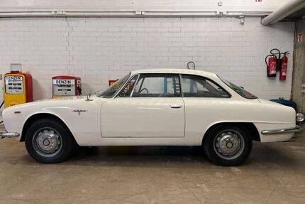 Alfa Romeo Sprint