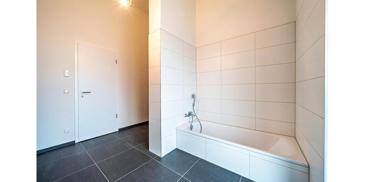 Reihenhaus Bad Friedrichshall - 4.5 Zimmer, 138 m&sup2;, 1.950&euro; | Angebot:26490984