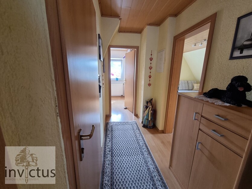 Charmantes Zweifamilienhaus in Obersulm! Vielseitig nutzbar für Familien, Investoren und Mehrgenerationenwohnen 7 zimmer