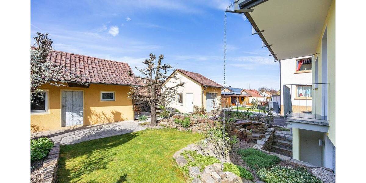 Mehrfamilienhaus, Wohnhaus Vaihingen an der Enz Kleinglattbach - 7 Zimmer, 166 m&sup2;, 599.000&euro; | Angebot:26345662