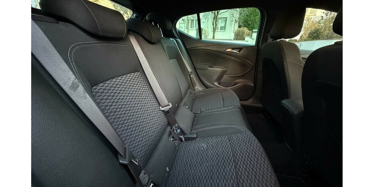 Opel Astra K Lim. 5-trg. Dynamic Turbo 186.000 km 7.500 &euro; Neckarsulm 74172