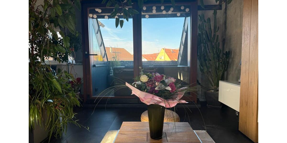 Dachgeschoßwohnung Markgröningen - 4 Zimmer, 85 m&sup2;, 379.000&euro; | Angebot:23473045