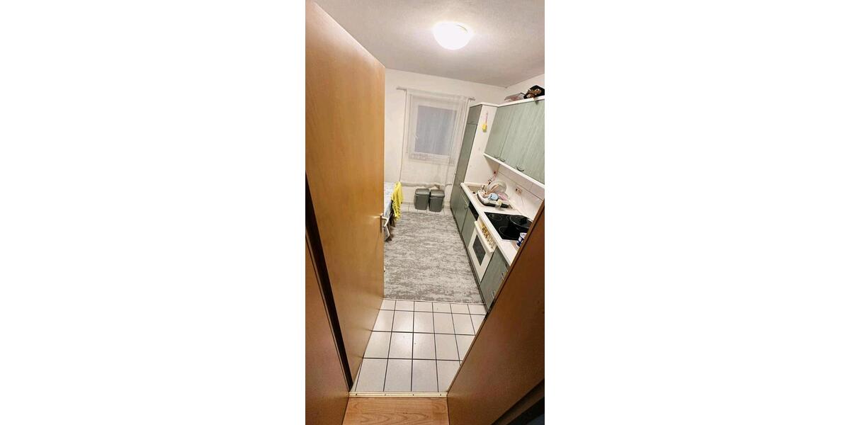 Etagenwohnung Sachsenheim - 2.5 Zimmer, 72 m&sup2;, 1.000&euro; | Angebot:24840696