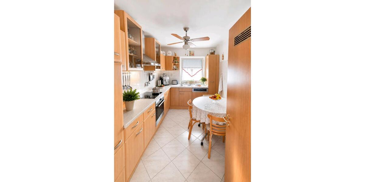 Etagenwohnung Heilbronn - 4 Zimmer, 90 m&sup2;, 1.100&euro; | Angebot:27611774