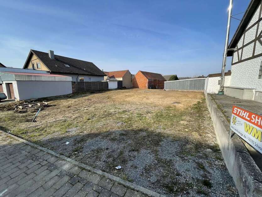 Grundstück zu verkaufen in Massenbachhausen 235.000 € 900 m²