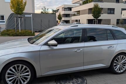 Skoda Superb 147.000 km 15.800 € Freudental 74392