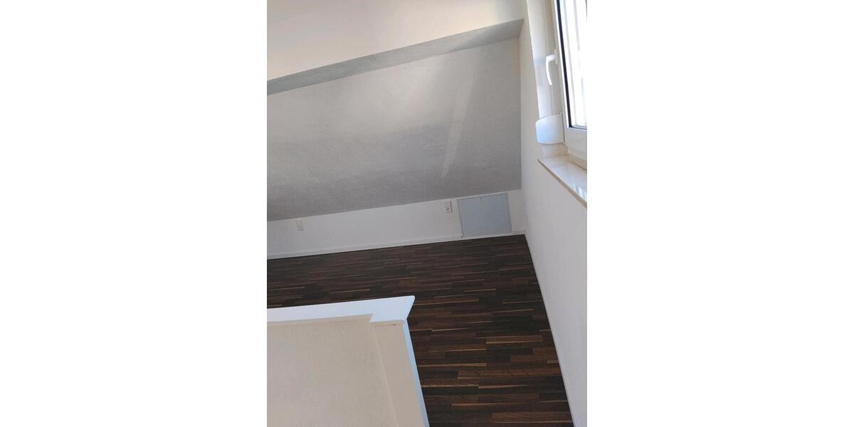 Etagenwohnung Mundelsheim - 3 Zimmer, 45 m&sup2;, 700&euro; | Angebot:26325748