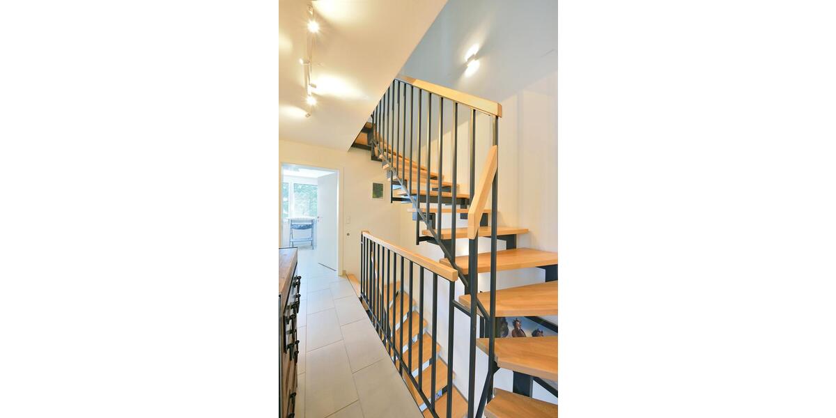 Reihenhaus Markgröningen - 5 Zimmer, 133 m&sup2;, 1.700&euro; | Angebot:25632777