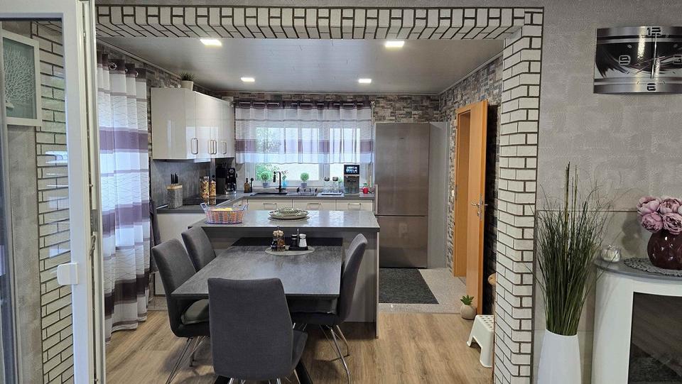 Doppelhaushälfte Möglingen - 6 Zimmer, 136 m&sup2;, 675.000&euro; | Angebot:26876428
