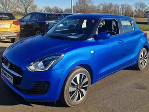 Suzuki Swift 1.2 Dualjet Hybrid Club 36.240 km 12.450 &euro; Obrigheim-Asbach 74847