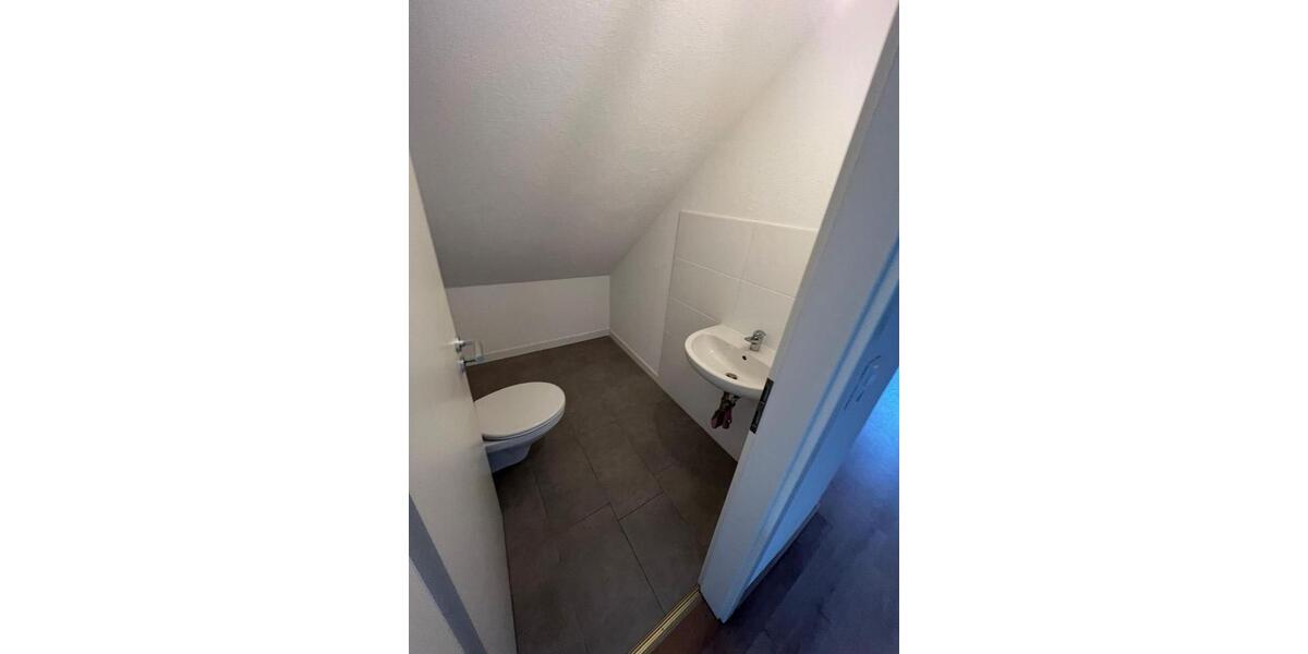 Mehrfamilienhaus, Wohnhaus Backnang - 6 Zimmer, 145 m&sup2;, 595.000&euro; | Angebot:26916780