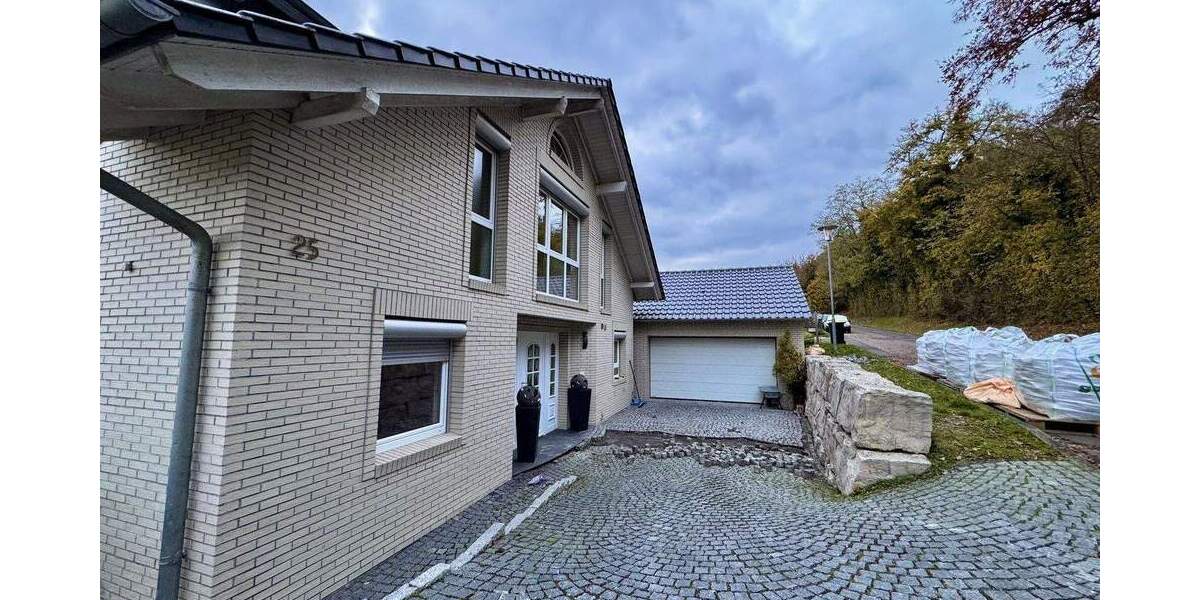 Einfamilienhaus Neckarzimmern - 6 Zimmer, 315 m&sup2;, 2.600&euro; | Angebot:24504270