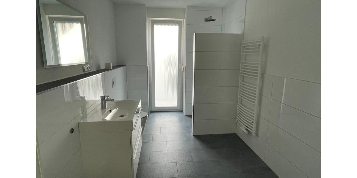 Etagenwohnung Pfaffenhofen - 4.5 Zimmer, 139 m&sup2;, 1.390&euro; | Angebot:24707444