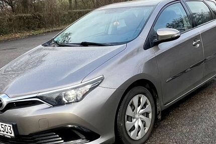 Toyota Auris 100.000 km 7.700 &euro; Beilstein 71717