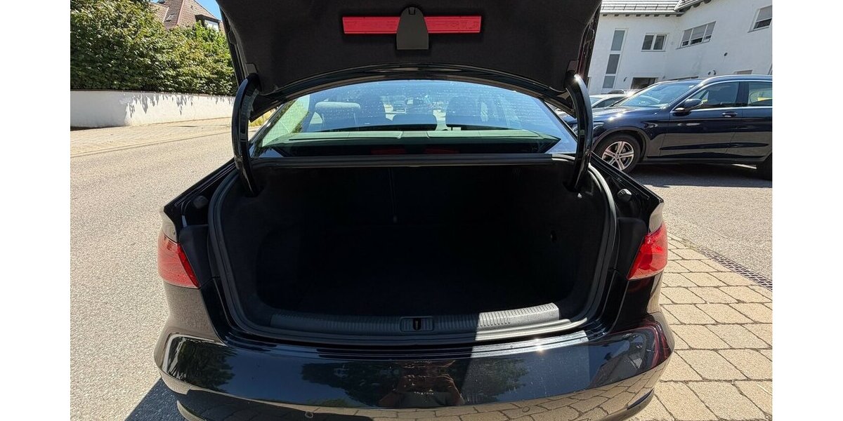 Audi A3 Limousine 2.0 TDI Navi Tempomat 162.000 km 10.990 &euro; Neckarsulm 74172