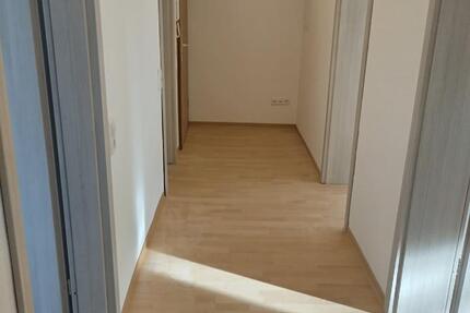 Neuwertige Wohnung mit Charme , ab sofort zu verkaufen 3 zimmer