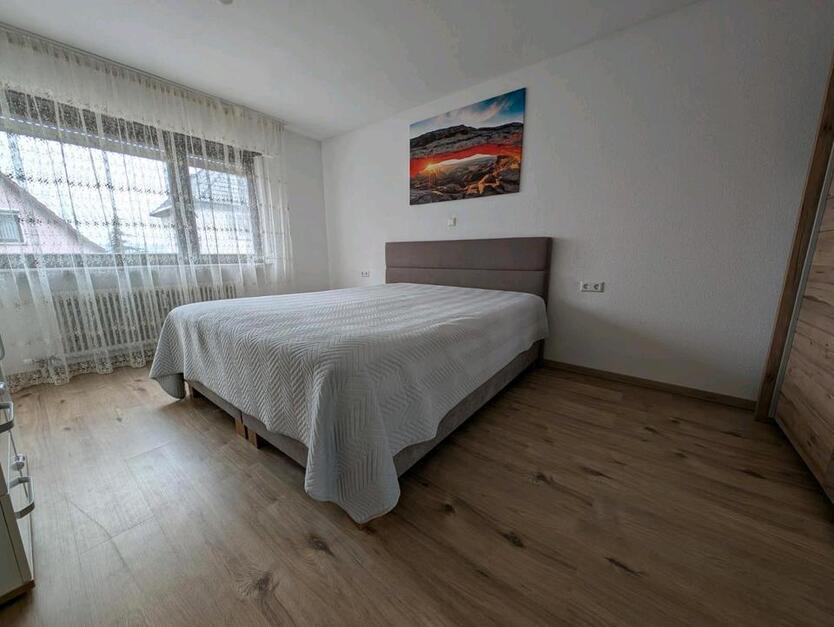 Ein WG Zimmer zu vermieten, in einer 2 Zimmer Wohnung zimmer