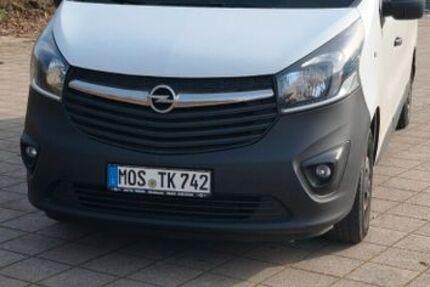 Opel Vivaro 180.500 km 9.500 &euro; Elztal 74834